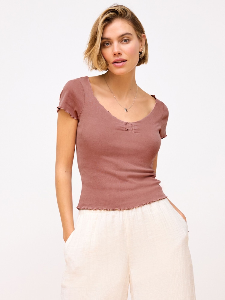 Pink - 100% Cotton Short Sleeve Lettuce Edge T-Shirt - Bild 1 von 6 Pink - 100% Cotton Short Sleeve Lettuce Edge T-Shirt - Bild 1 von 6