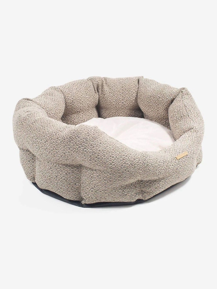 Lords and Labradors Light Grey Essentials Herdwick Oval Dog Bed - Image 6 of 6