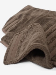 Lords and Labradors Brown Dog Drying Coat - Image 7 of 7