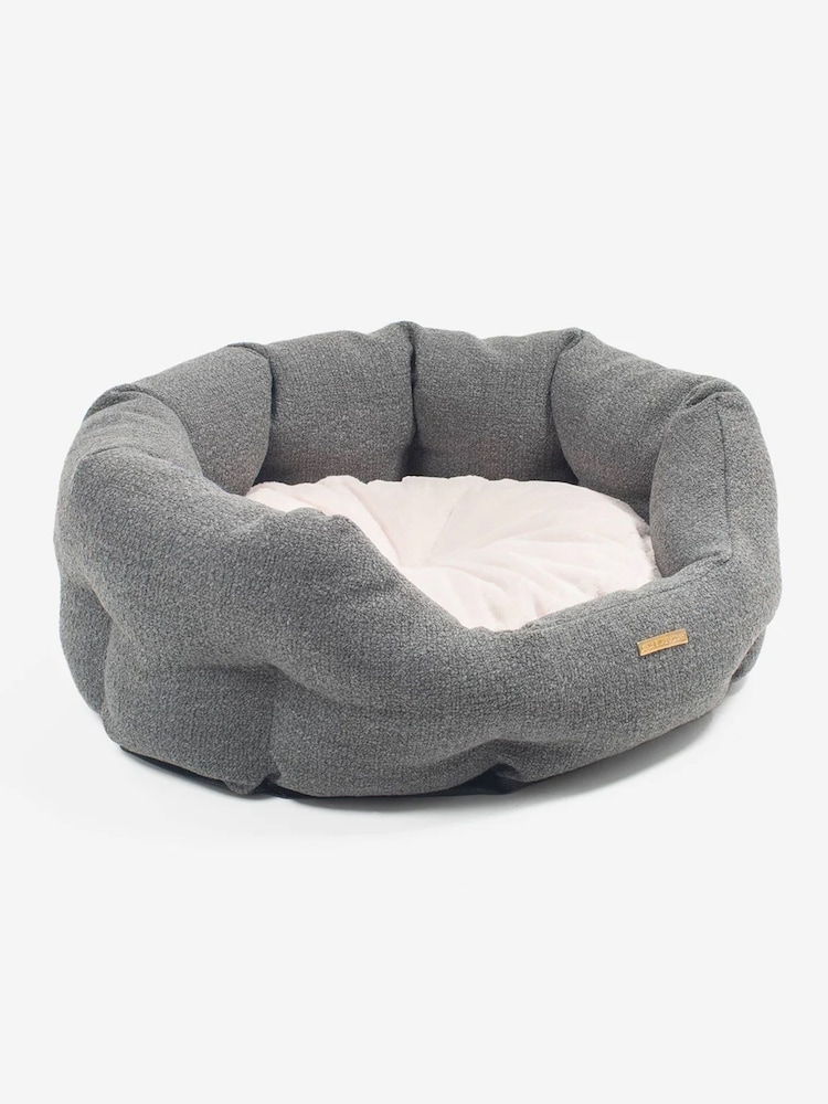 Lords and Labradors Grey Essentials Herdwick Oval Dog Bed - Image 5 of 5