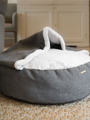 Lords and Labradors Grey Essentials Herdwick Dog Den Bed - Image 4 of 6
