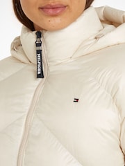 Tommy Hilfiger Cream Chevron Down Jacket - Image 3 of 6