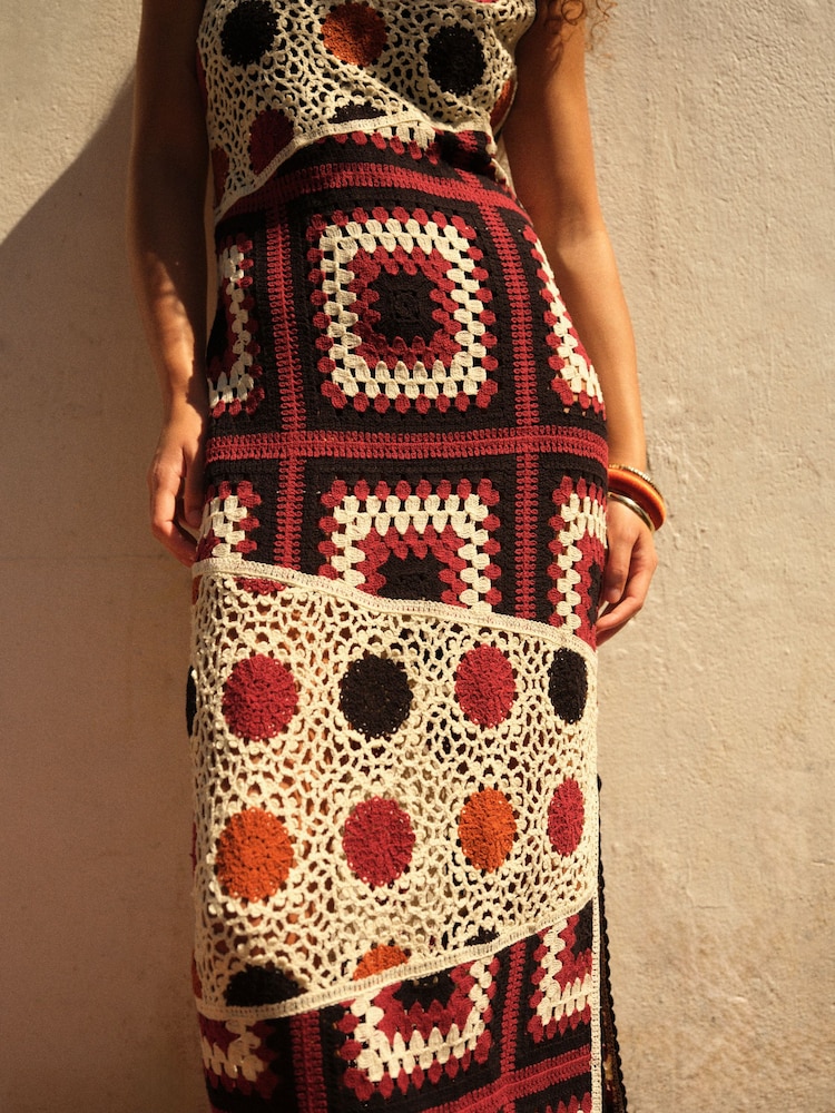 Black/Red Heavyweight Sleeveless Crochet Spliced Midi Dress - Image 4 of 6