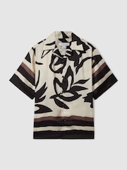 Reiss Black/Ecru Croft Relaxed Cuban Collar Shirt - Image 2 of 6