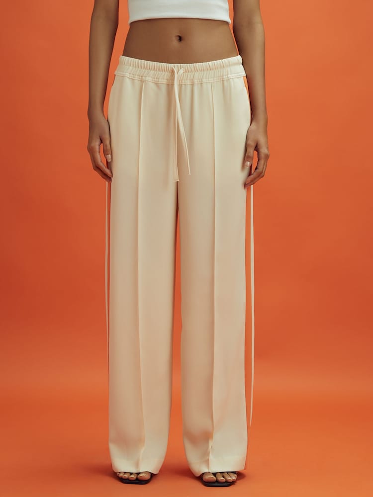 Reiss x McLaren F1 Team Off White/Papaya McLaren F1 Side Stripe Drawstring Trousers - Image 1 of 7 Reiss x McLaren F1 Team Off White/Papaya McLaren F1 Side Stripe Drawstring Trousers - Image 1 of 7