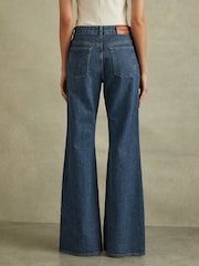 Vaqueros acampanados con costura delantera Juniper de Reiss - Imagen 5 de 6