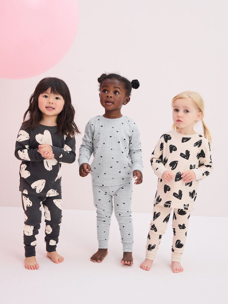 Charocal/siva/Cream srce; srčast - rožast vzorec mehek in prijeten na dotik Pyjamas 3 Pack (9mths-12yrs) - Slika 2 iz 12