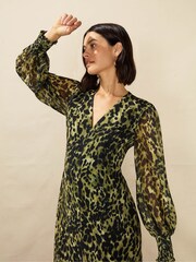 Ro&Zo Soft Leopard V-Neck Midi Black Dress - Image 3 of 5