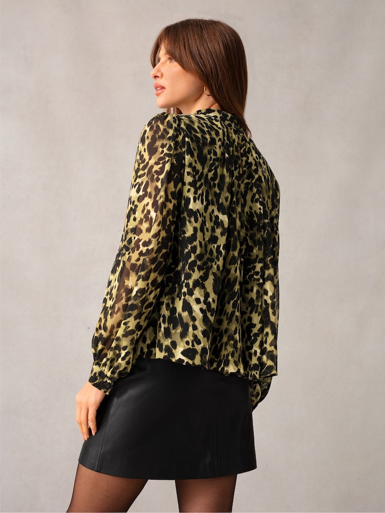 Ro&Zo Green Soft Leopard Print Tie Cuff Blouse - Image 2 of 5