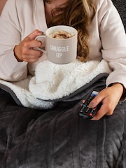 Slumberdown Grey Cosy And Snug Sherpa Fleece Heated Throw - Image 3 of 8
