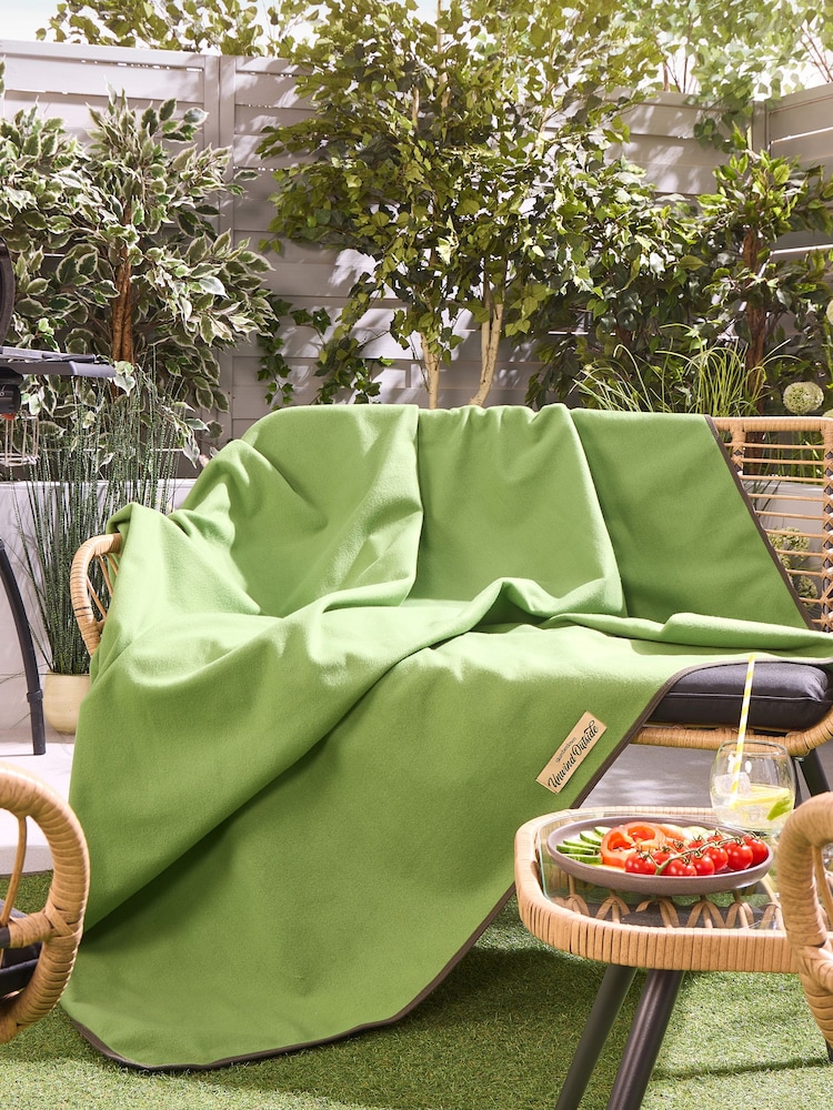 Slumberdown Green Unwind Outside Waterproof Throw - Image 1 of 10