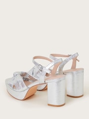 Plateado - Sandalias con nudo torcido metalizadas de Monsoon - Imagen 4 de 4