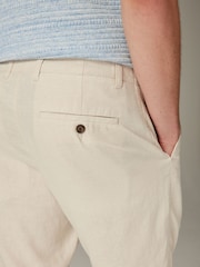 Ecru White Linen Viscose Shorts - Image 5 of 10