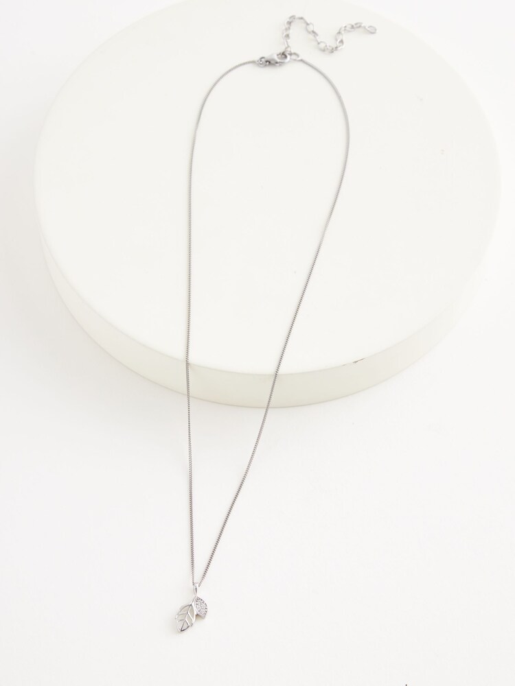 Sterling Silver Leaf Necklace - Image 3 of 4