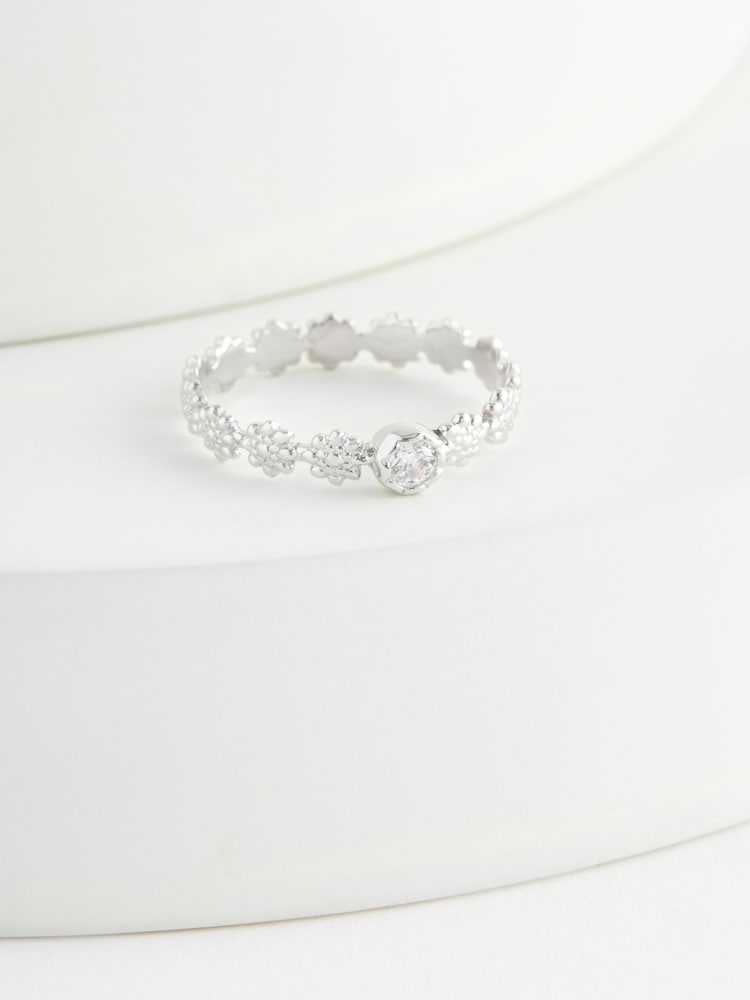 Sterling Silver Floral Ring - Image 2 of 2