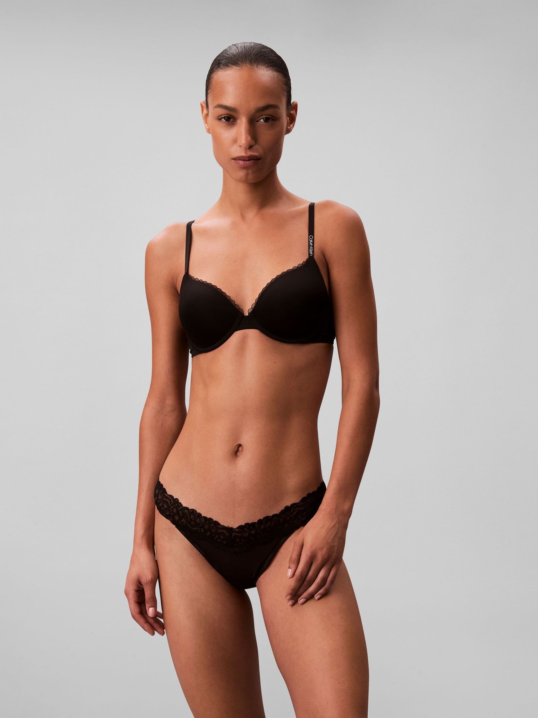 Calvin Klein Women's Black Thong - 14 (L) - Image 5