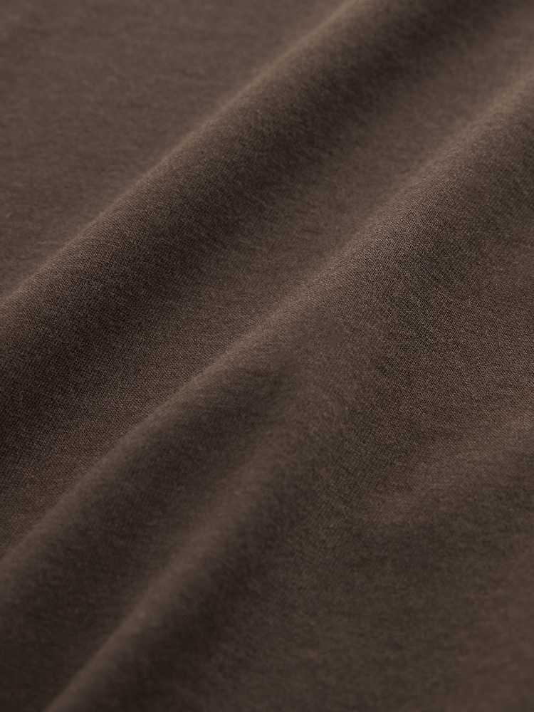 Marrón chocolate oscuro - Camiseta básica de algodón con cuello redondo - Imagen 7 de 7 Marrón chocolate oscuro - Camiseta básica de algodón con cuello redondo - Imagen 7 de 7