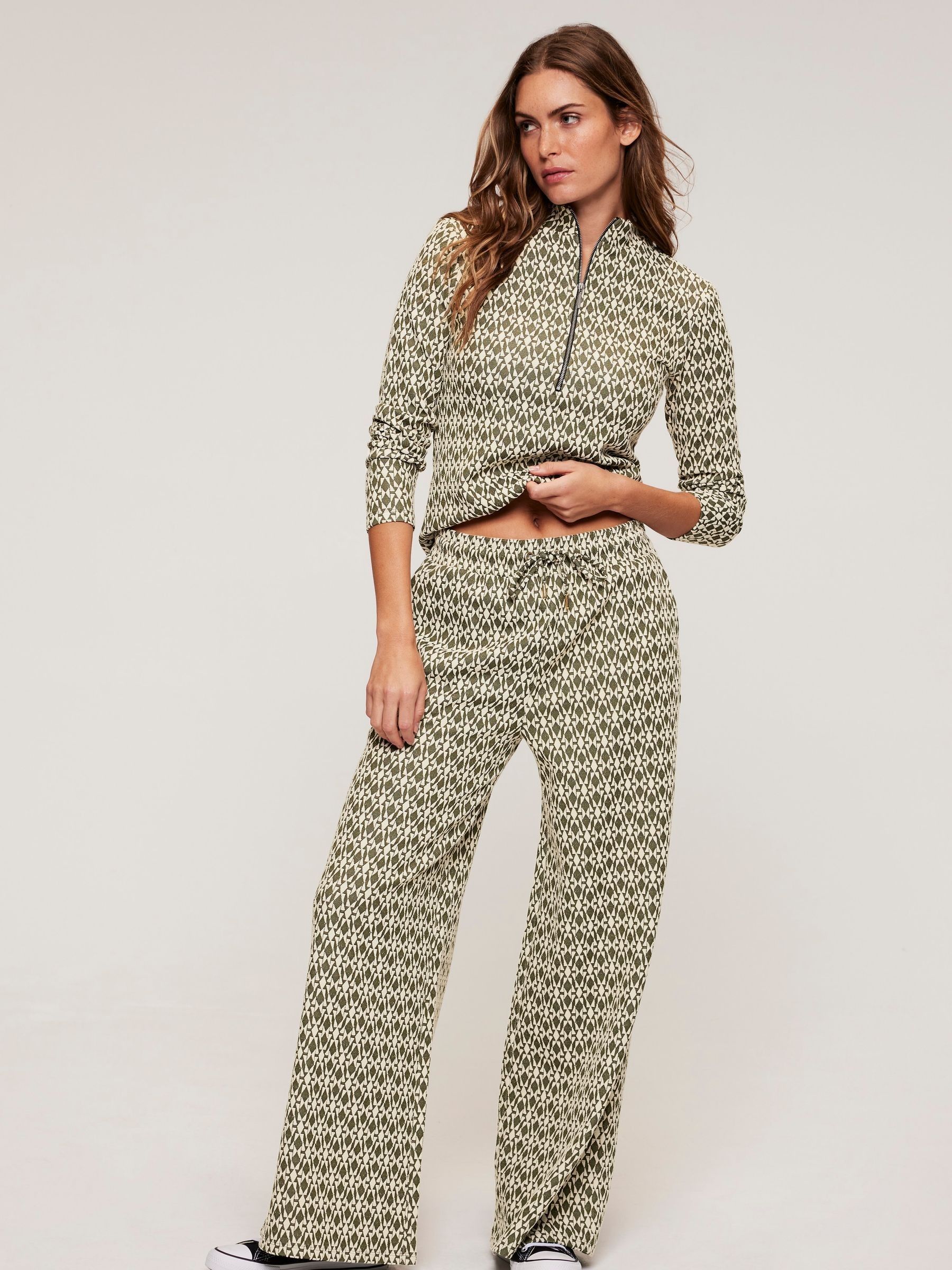 大割引 Buy Mint Velvet Green Jacquard Trousers from Next Luxembourg パンツ