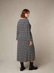 Live Unlimited Black Curve Mono Ditsy Print Jersey Gathered Waist Midi Dress - Image 2 of 4
