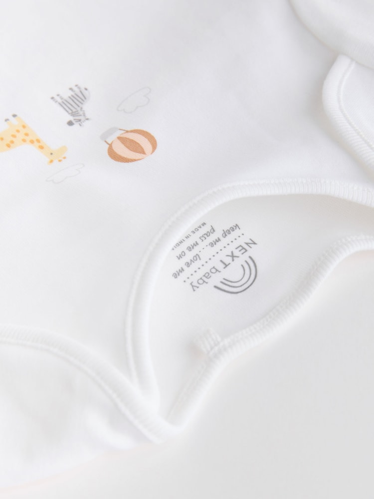 White Cotton Baby 5 Piece Set (0-9mths) - Image 11 of 14