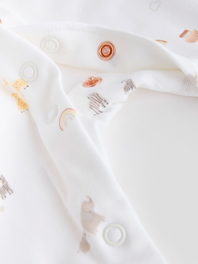 White Cotton Baby 5 Piece Set (0-9mths) - Image 12 of 14