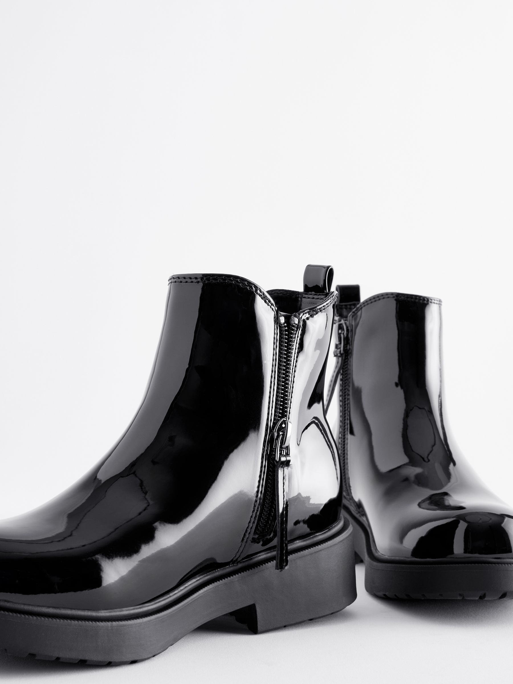 Black patent chunky chelsea boots clearance