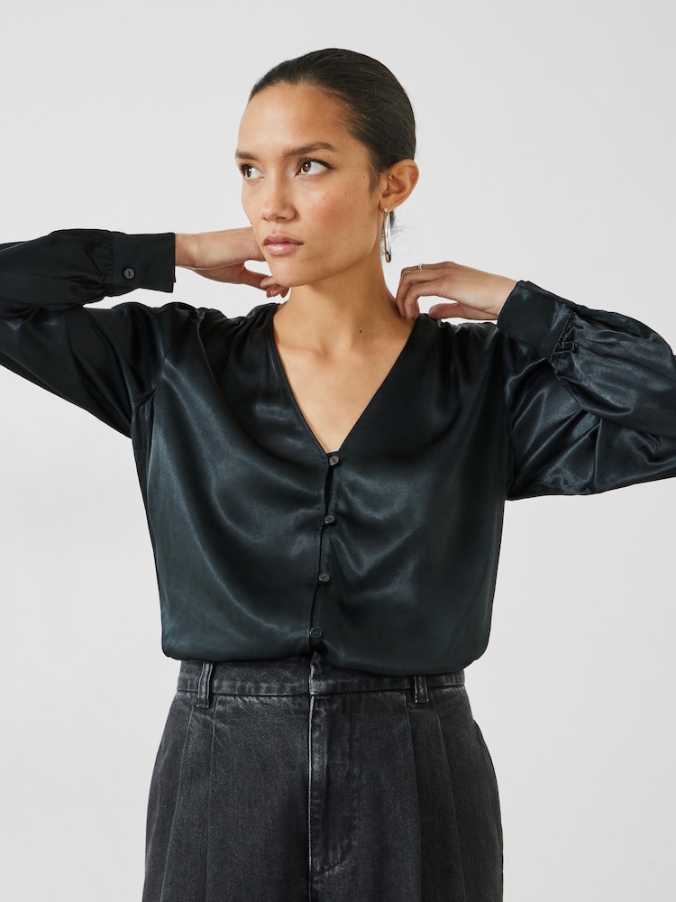 Schwarz - Hush Priscilla Satin Bluse mit Bindedetail - Bild 1 von 5 Schwarz - Hush Priscilla Satin Bluse mit Bindedetail - Bild 1 von 5