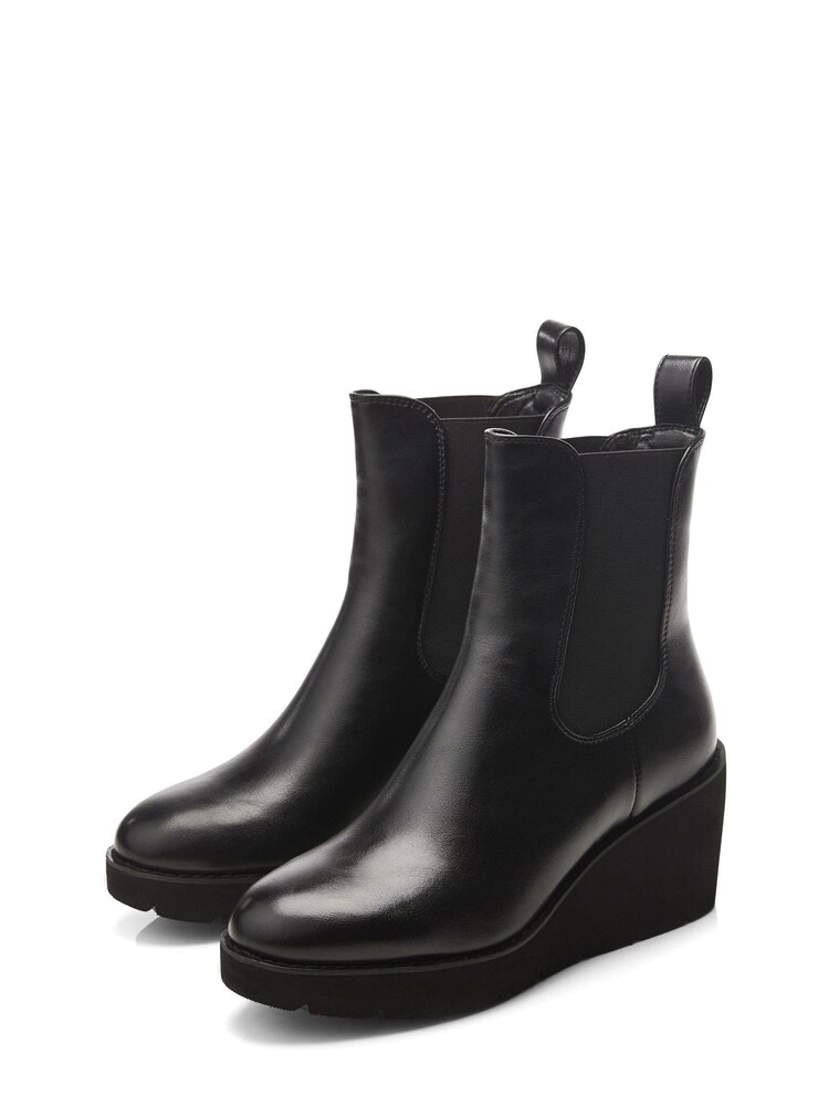 Moda in Pelle Alyce Mid Wedges Cleated Chelsea Black Boots - Image 2 of 4