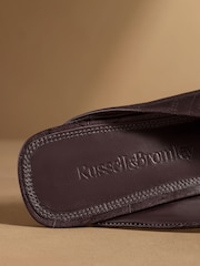 Marrón - Sandalias planas tipo mule Medway de Russell & Bromley - Imagen 6 de 8