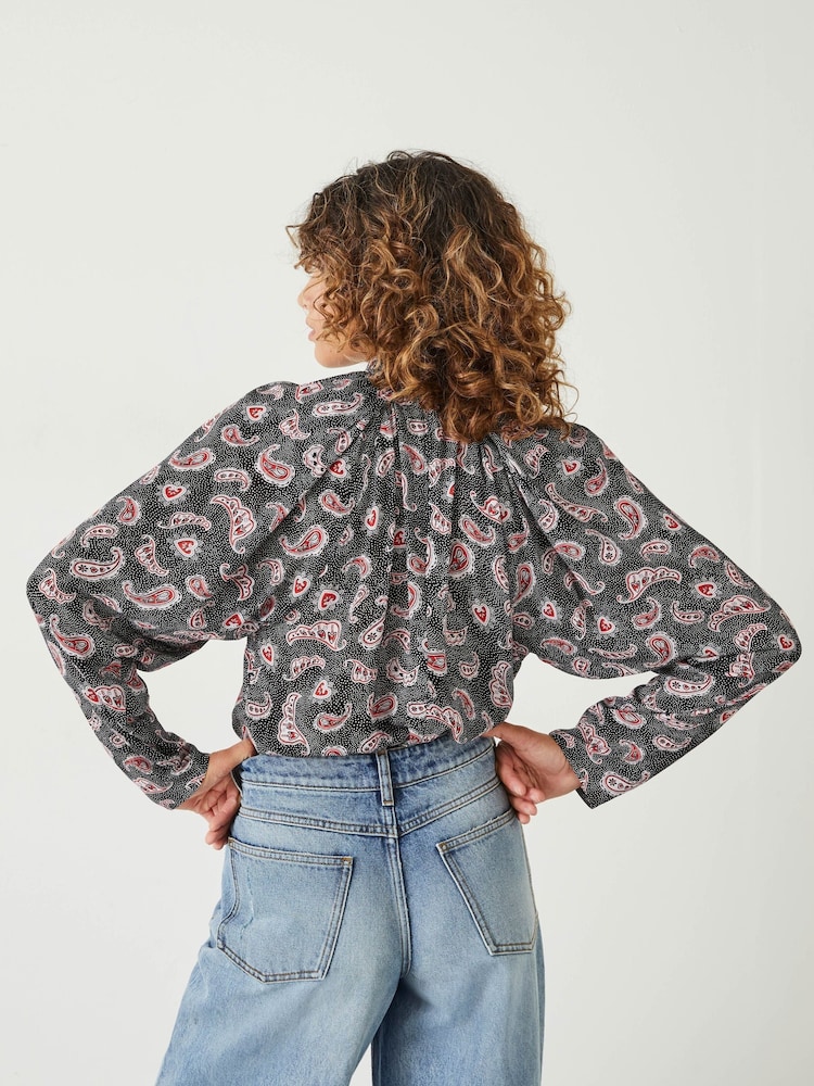 Hush Leenah Bluse mit Schlüssellochöffnung - Bild 2 von 5 Hush Leenah Bluse mit Schlüssellochöffnung - Bild 2 von 5