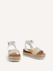 Gold - Linzi Anya Zweiteilige Espadrille-Sandalen mit Plateausohle und Keilabsatz - Bild 3 von 5
