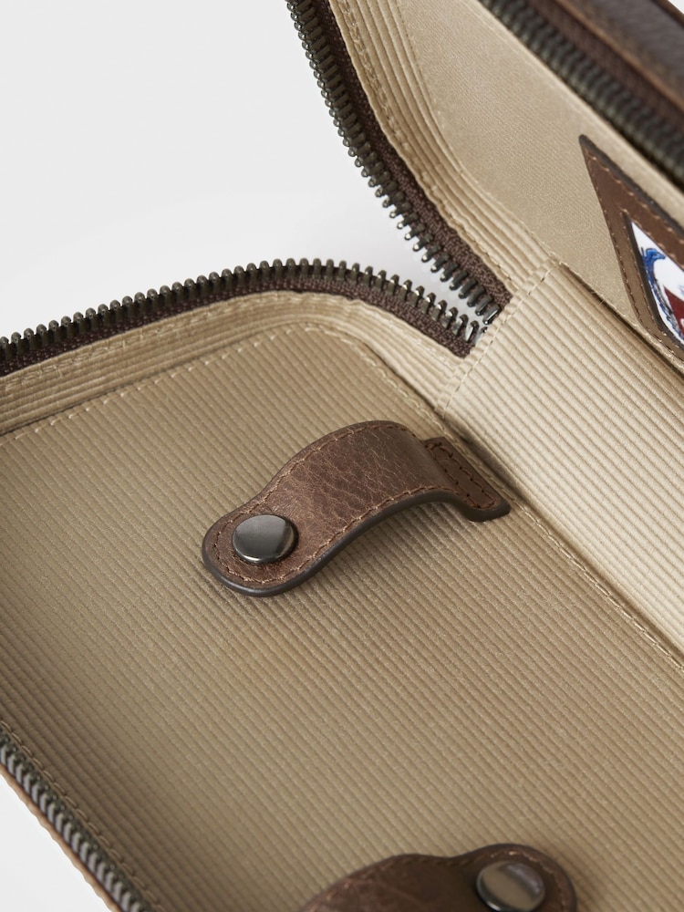 Osprey London The Compass Leather Tech Pouch Brown Wallet - Image 5 of 5