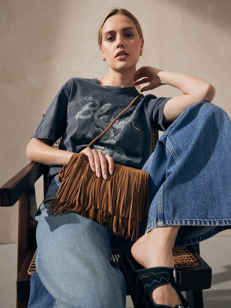Svetlohnedá - Kožená crossbody kabelka so strapcami - Obrázok 1 z 11