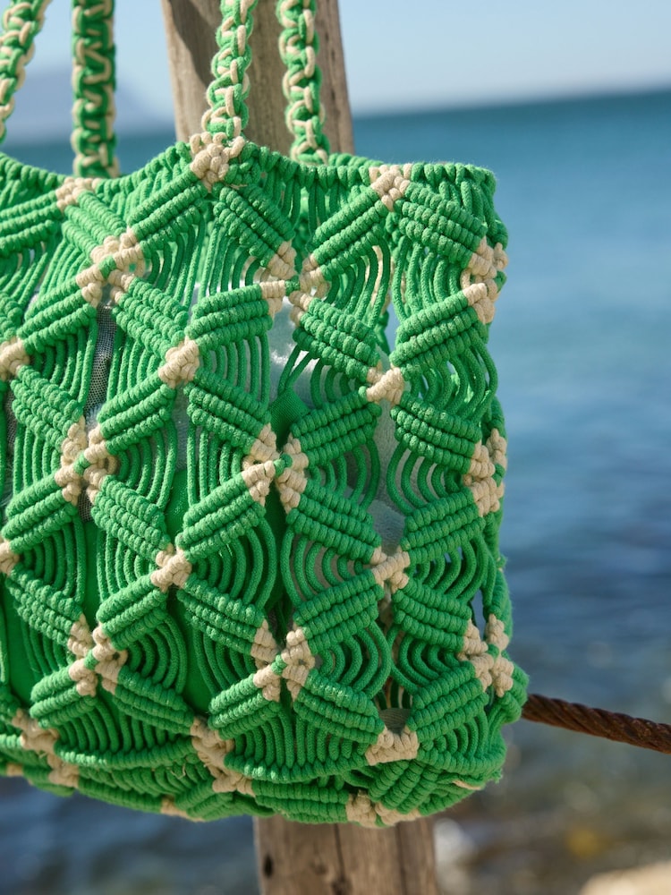 Green Macramé Crochet Shopper Bag - Image 6 of 6 Green Macramé Crochet Shopper Bag - Image 6 of 6