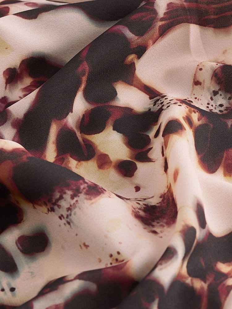 Animal Print Short Sleeve Overhead Top - Image 6 of 6 Animal Print Short Sleeve Overhead Top - Image 6 of 6