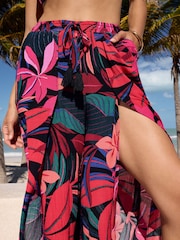 Love & Roses Pink Print Petite Split Detail Beach Tie Front Trousers - Image 3 of 4