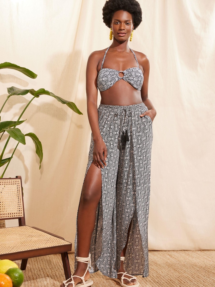 Love & Roses Black/White Split Detail Beach Tie Front Trousers - Image 4 of 4