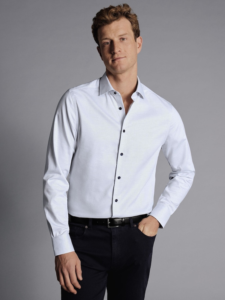 Charles Tyrwhitt Bügelfreies, gepunktetes Hemd mit Stretch-Anteil und Struktur aus 100% Baumwolle - Bild 1 von 5