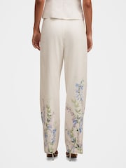 Forever New Soleil Floral Placement Printed Trousers Contains Linen - Bild 2 von 5