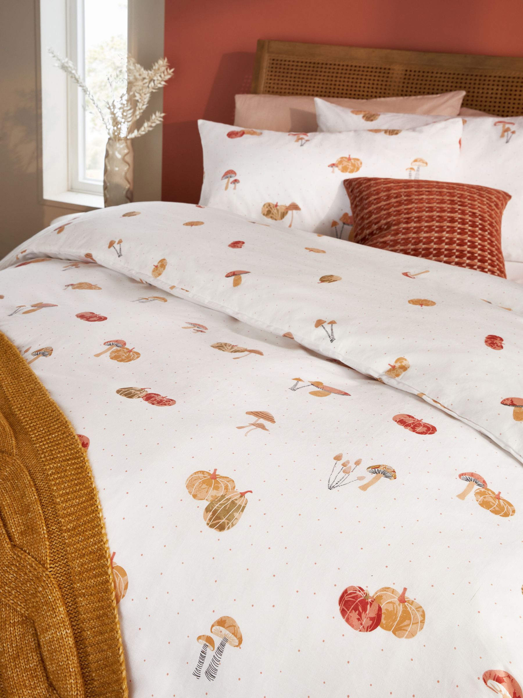 Sausage dog bedding next top