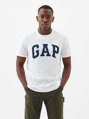 Wit - Gap - Everyday - 100% Katoenen T-shirt met logo, ronde hals en korte mouwen - Image 1 of 7