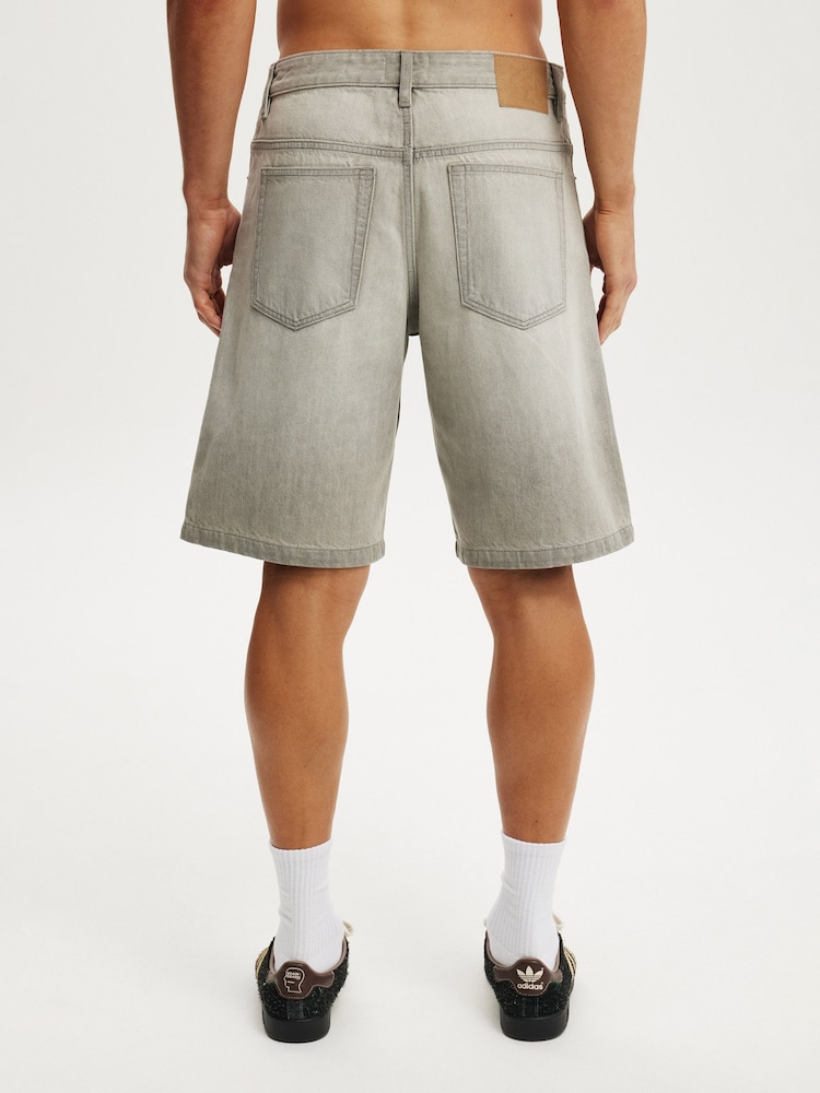 Cotton On Grey Baggy Denim Shorts - Image 2 of 8