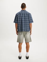 Cotton On Grey Baggy Denim Shorts - Image 4 of 8