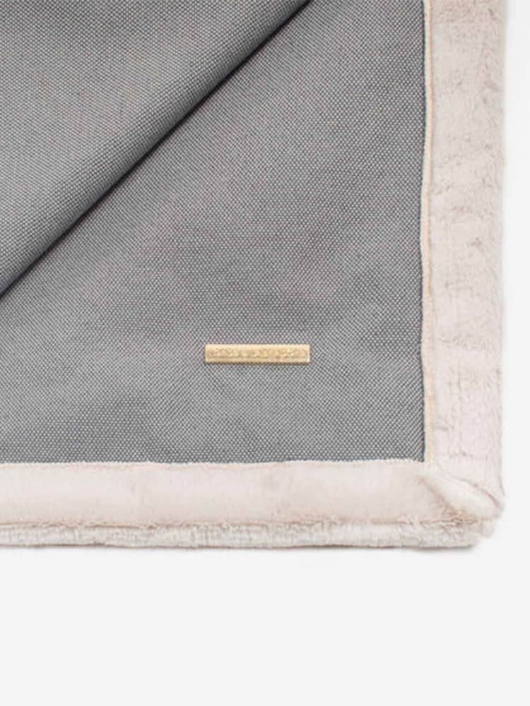 Lords and Labradors Grey Essentials Twill Dog Blanket - Image 4 of 4