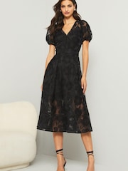 Lipsy Hochwertiges Midi-Skaterkleid mit Gürtel und Ausbrennermuster - Bild 1 von 4