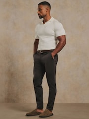 Cream - Tailored Athlete Muscle Fit Open Collar Knitted Polo Shirt - Bild 1 von 6