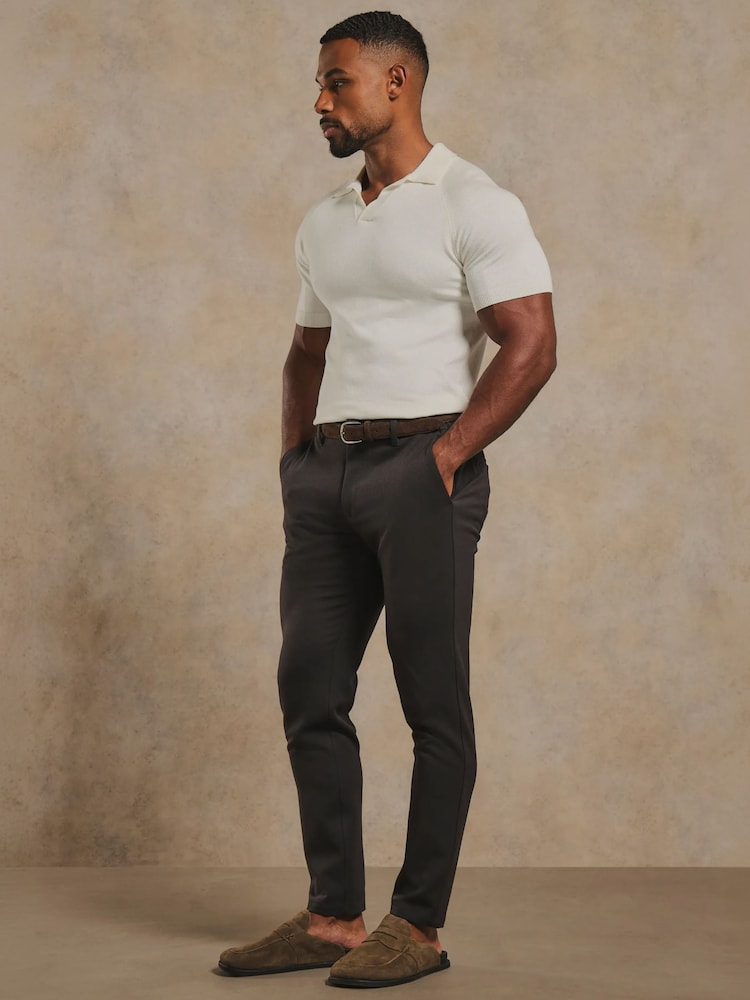 Cream - Tailored Athlete Muscle Fit Open Collar Knitted Polo Shirt - Bild 1 von 6 Cream - Tailored Athlete Muscle Fit Open Collar Knitted Polo Shirt - Bild 1 von 6
