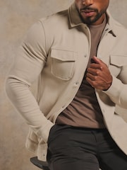 لون طبيعي - سترة خفيفة تويل جيرسيه بقصّة تُبرز العضلات من Tailored Athlete - صورة 5 من 7