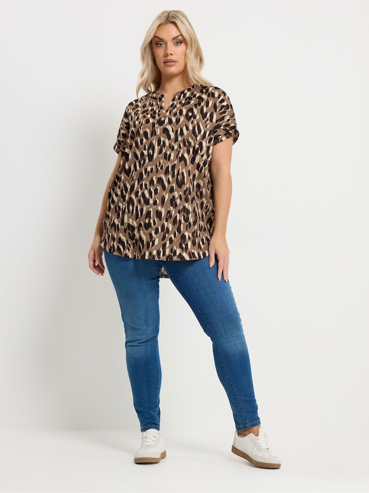 Yours Curve Brown Textured Leopard Print Notch Neck Top - Image 2 of 4 Yours Curve Brown Textured Leopard Print Notch Neck Top - Image 2 of 4