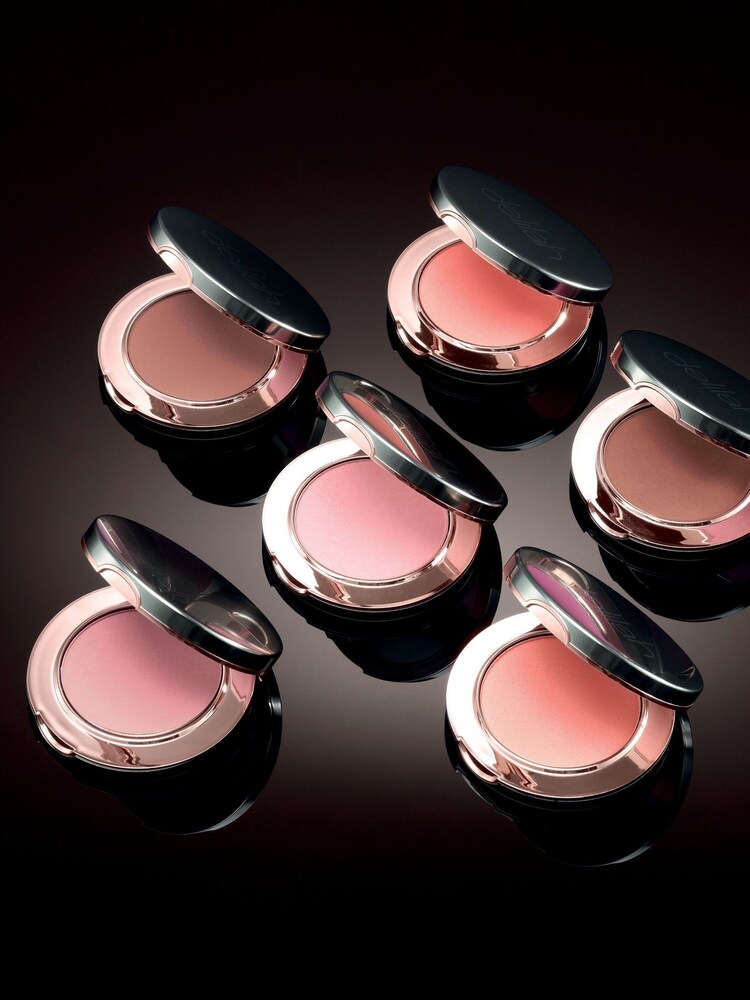 delilah Compact Powder Blusher - Image 3 of 3